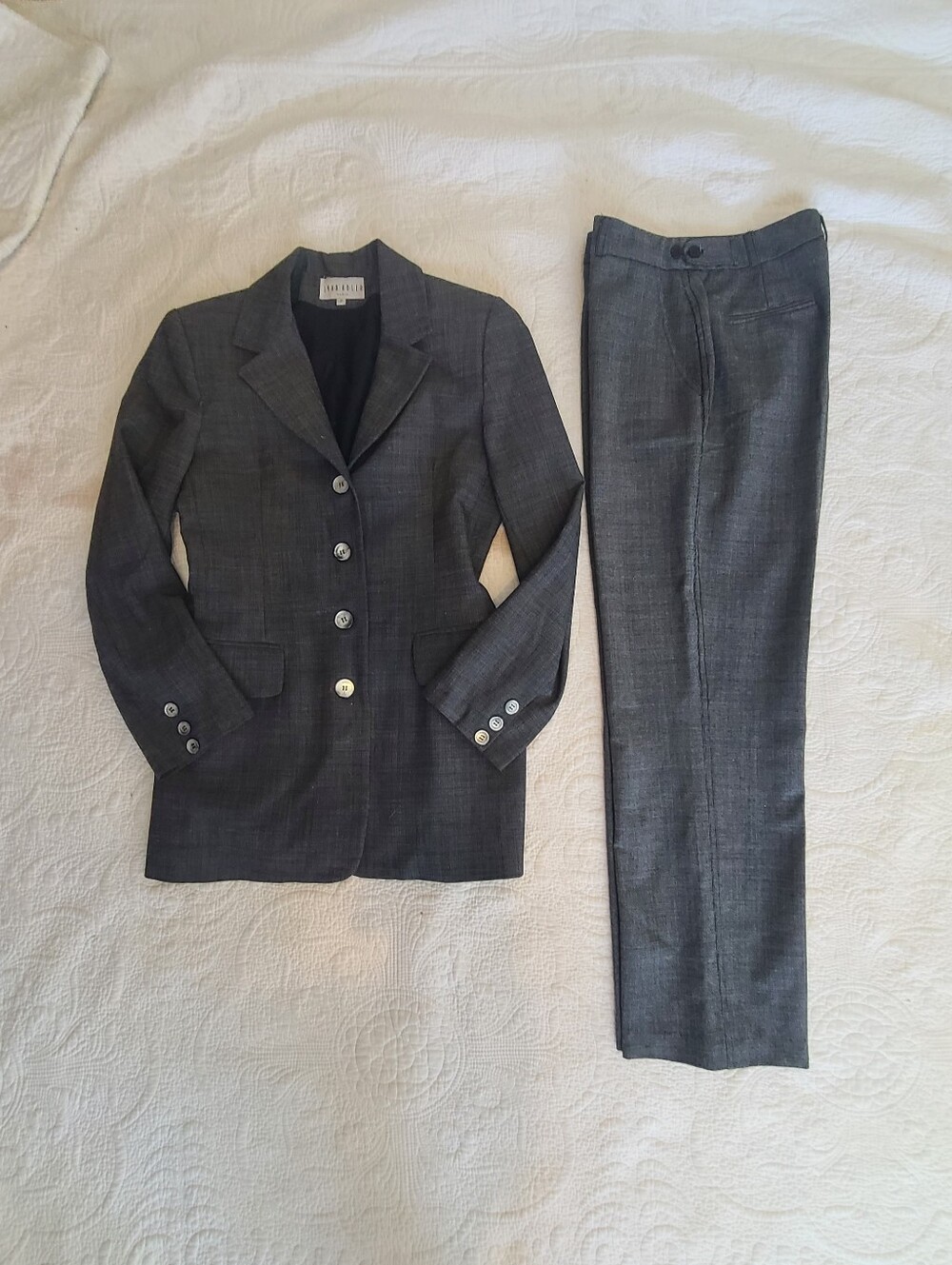 Lynn Adler Paris Wool Blend Gray Pants & Blazer Jacket 2 Piece Suit Pantsuit Set